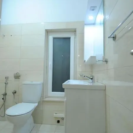 Daire Near Center 1 Tiran