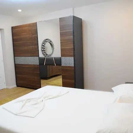 Near Center 1 Διαμέρισμα