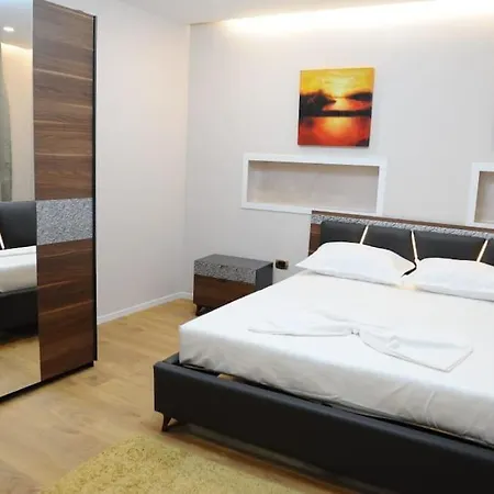 Apartamento Near Center 1