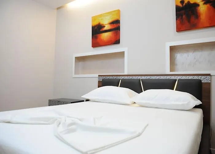 Apartment Near Center 1 *